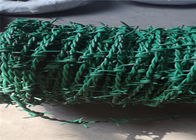 Ντυμένο PVC Lowa οδοντωτό - πράσινος φράκτης ασφαλείας καλωδίων στην κορυφή φρακτών συνδέσεων αλυσίδων